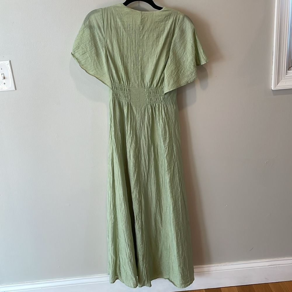 H&M Light Green Crinkled Dress Mama - Picture 6 of 8